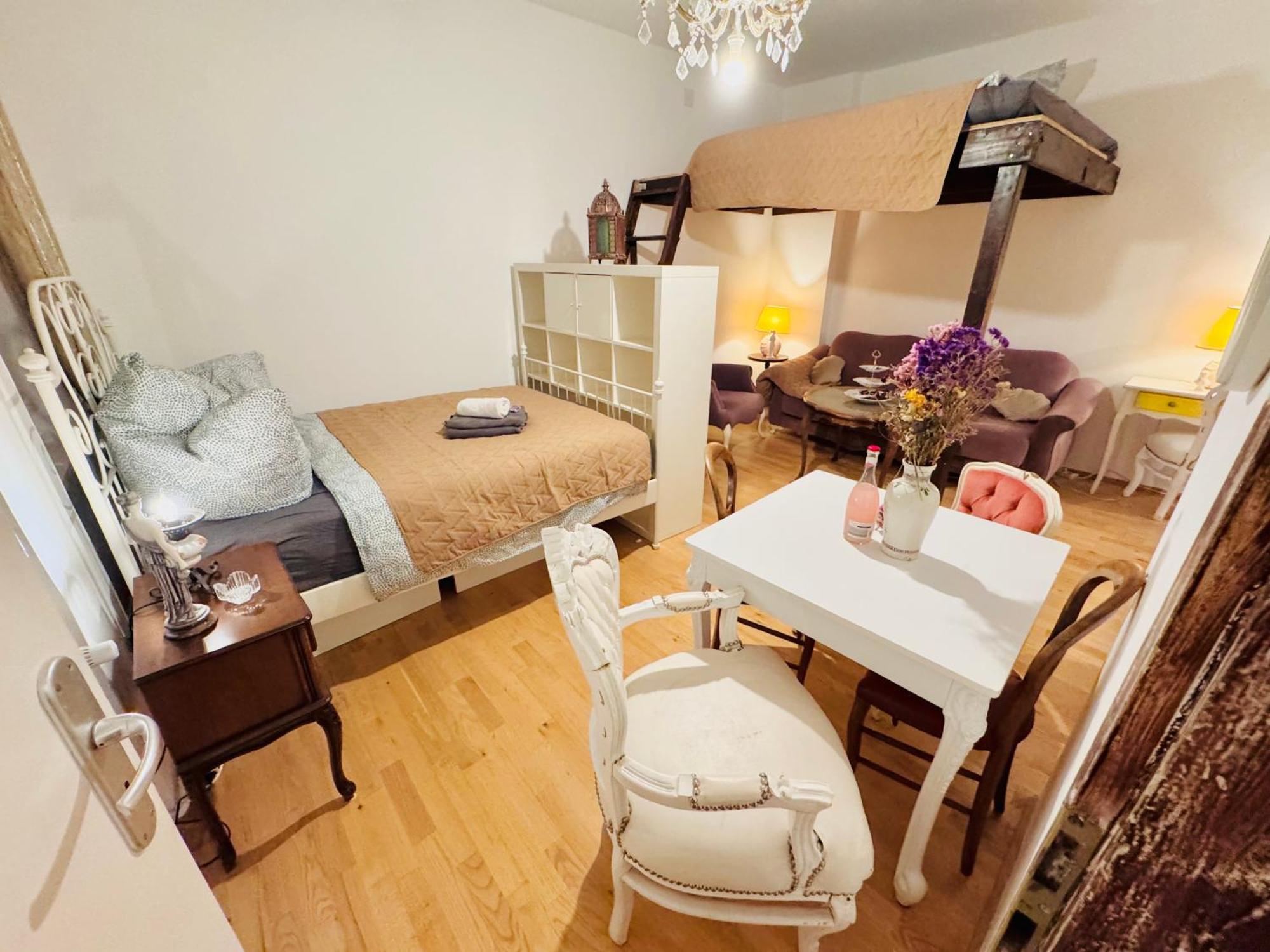 Loft In Prenzlauerberg Appartamento Berlino